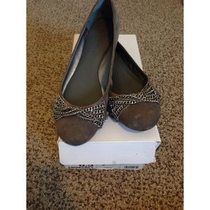 NWT Banana Republic grey flats